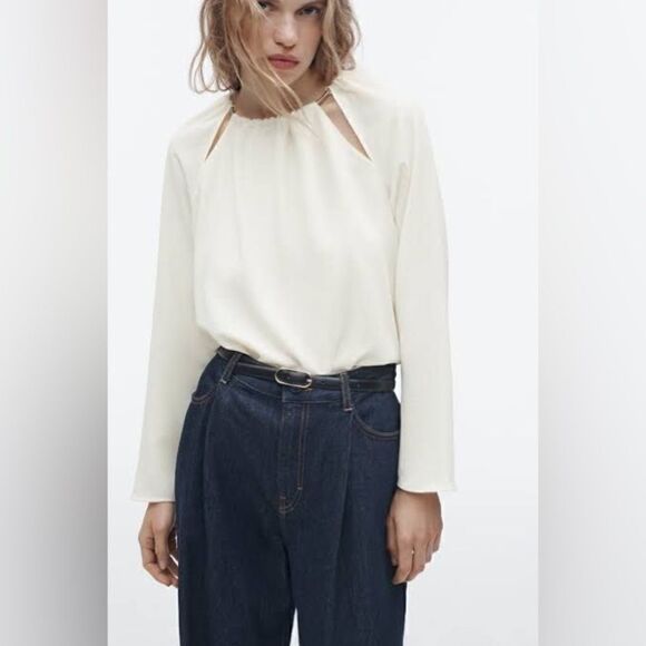 ZARA CUT OUT TOP ZARA - Picture 2 of 5